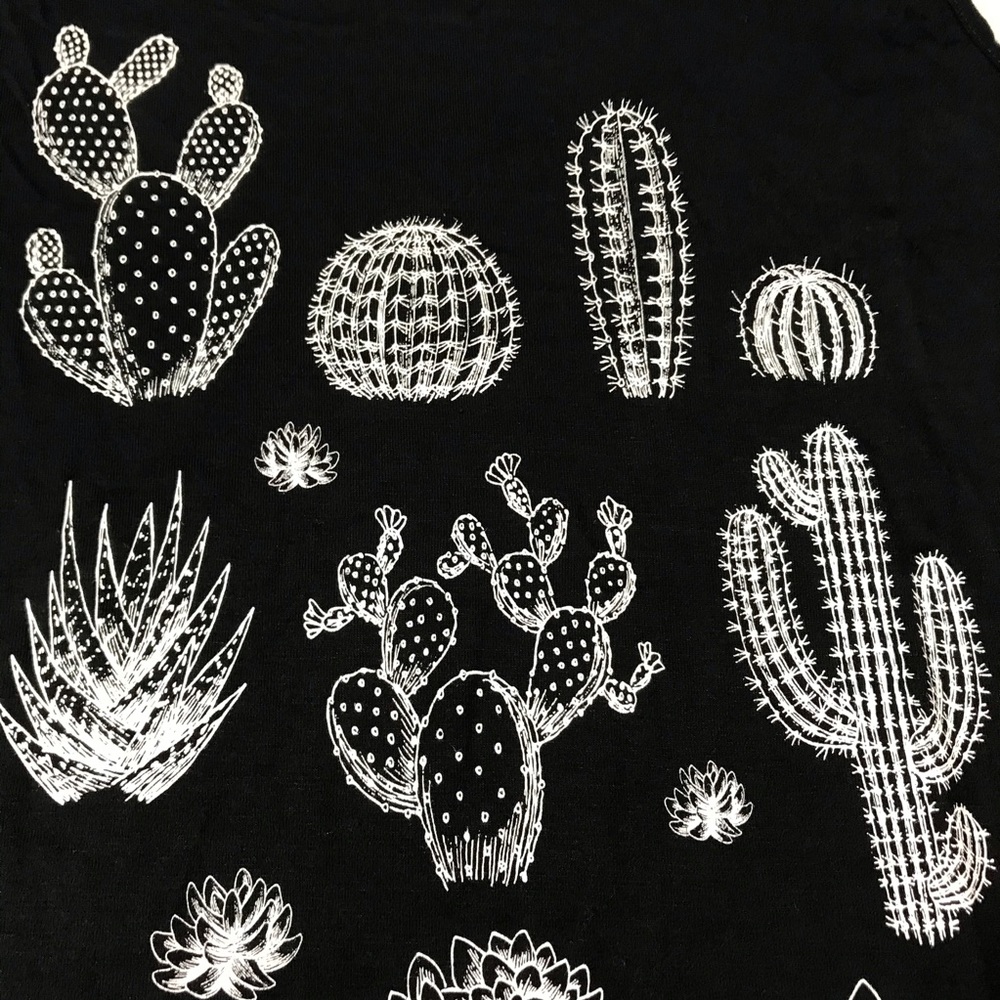 Cactus and Succulent Print Tank Top - Picture 6 of 13